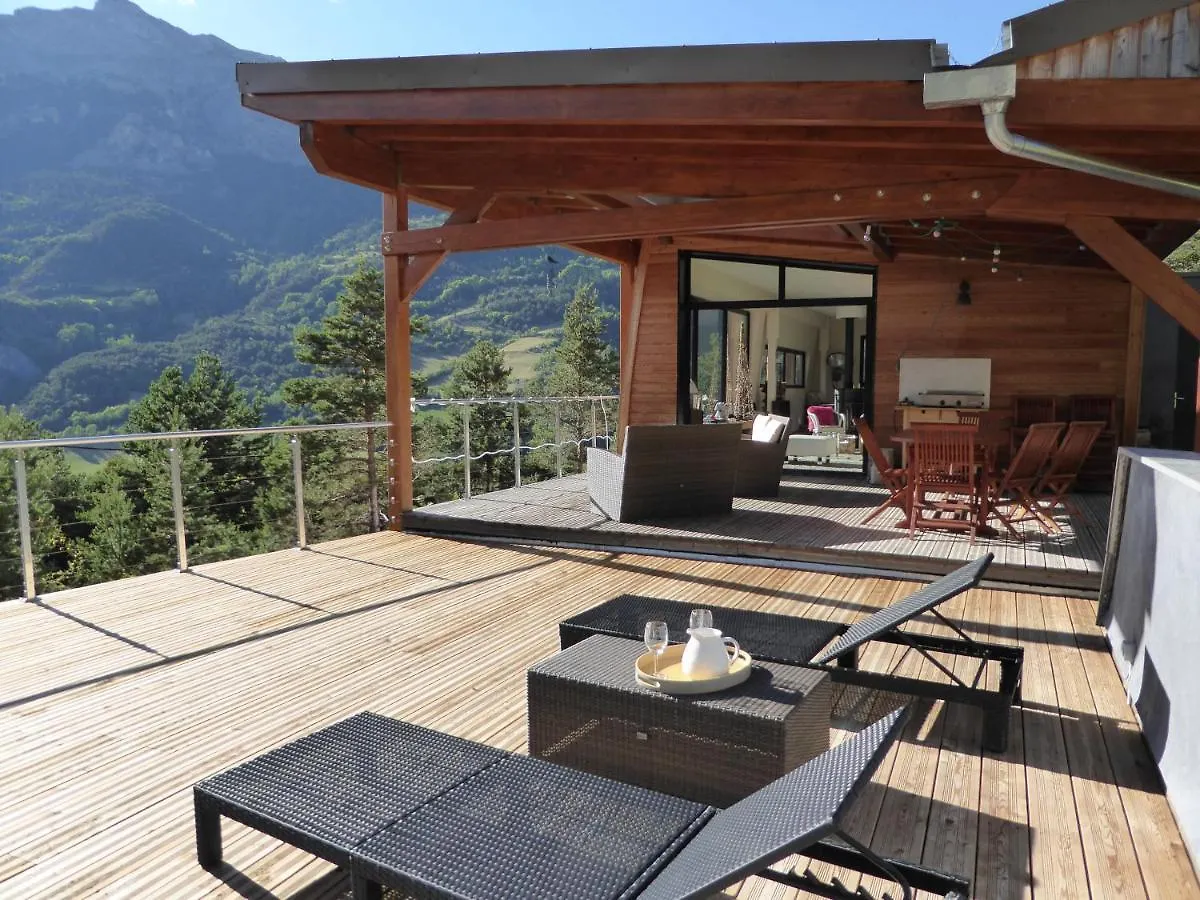 Villa Chalet Contemporain Ubaye à Méolans